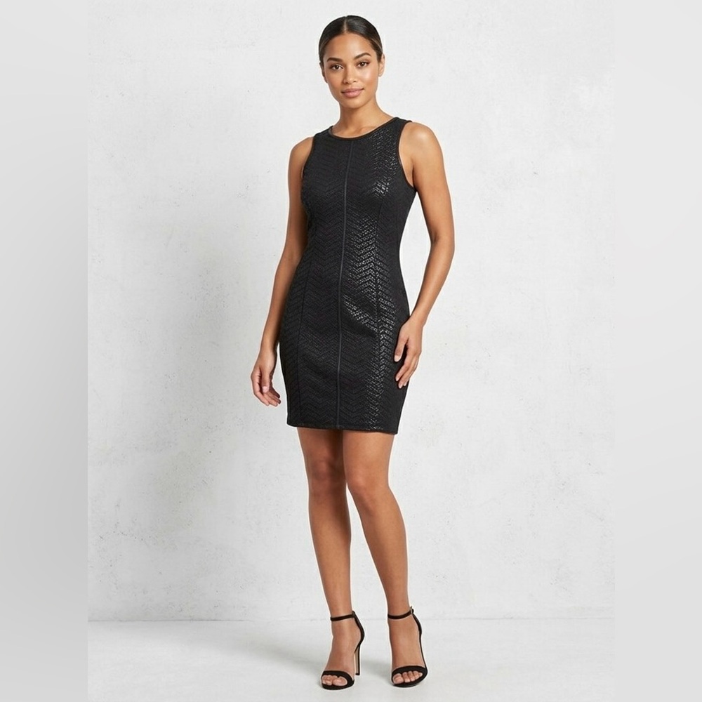 Body-con Sheath Textured Basketweave Chevron Mini Dress